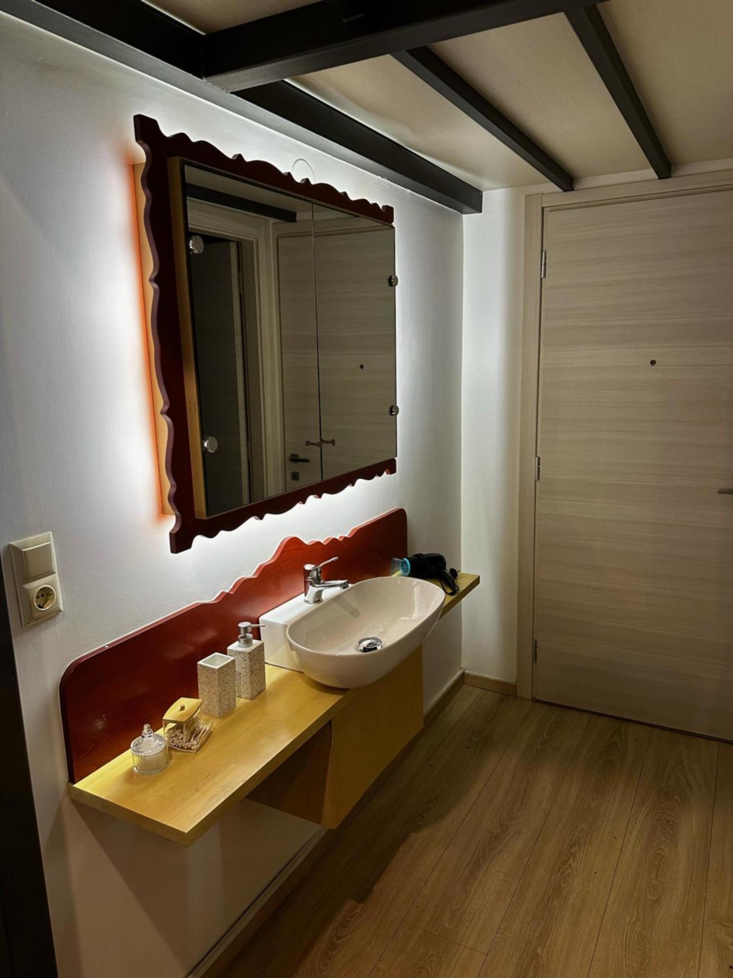 Loft De Luxe, Kavala Apartment ภายนอก รูปภาพ